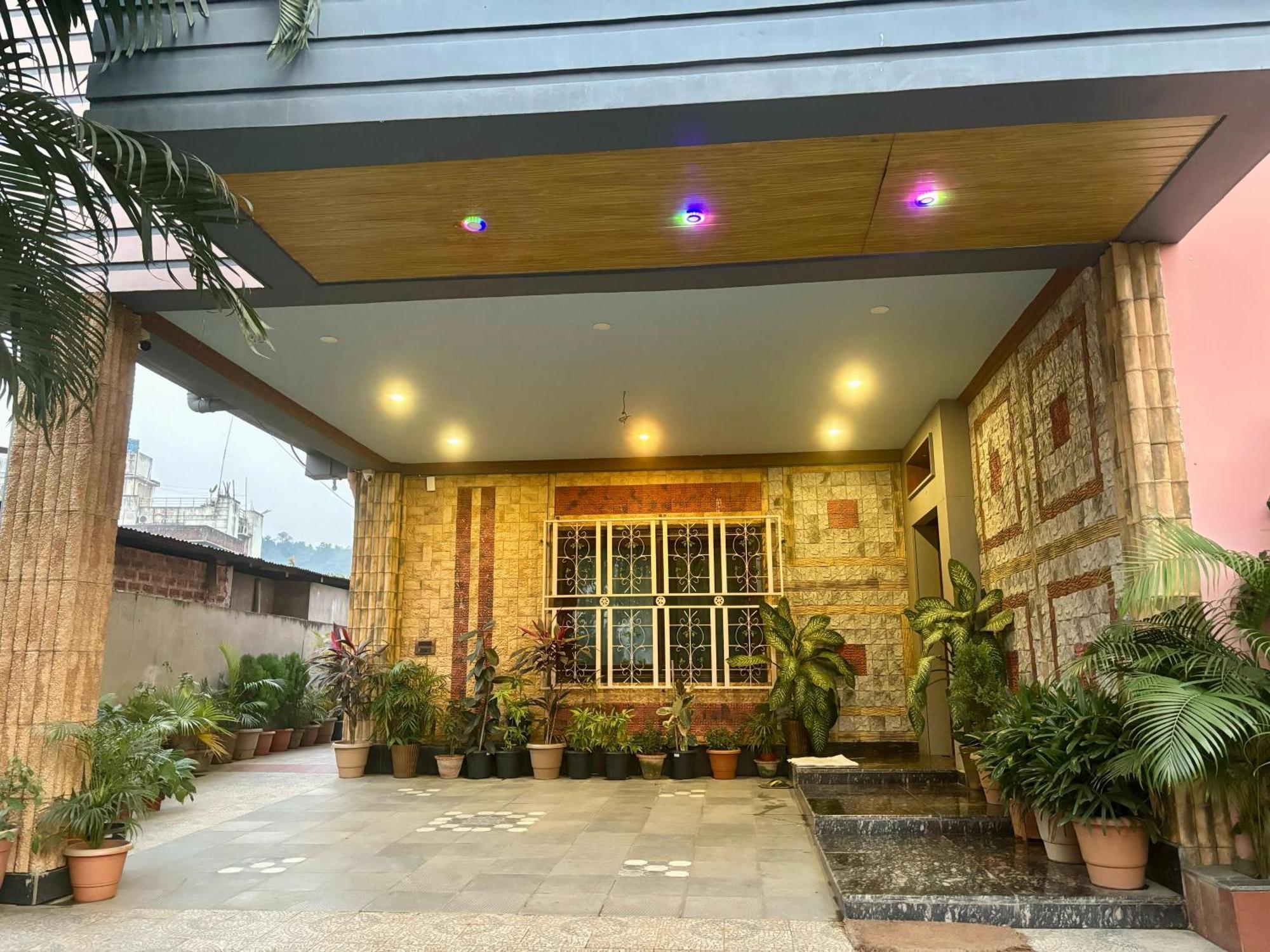 גווהטי Krishna Shree Guest House מראה חיצוני תמונה