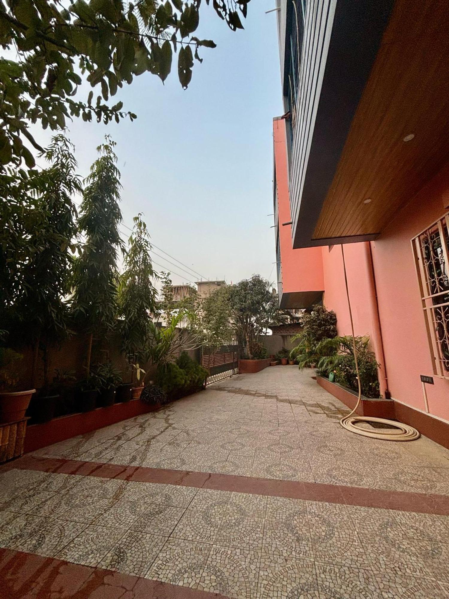 גווהטי Krishna Shree Guest House מראה חיצוני תמונה